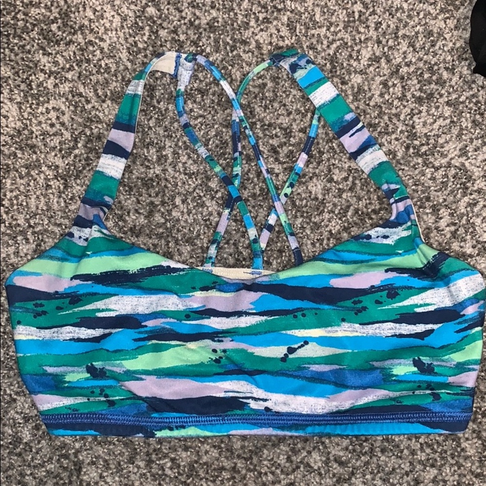 Lululemon sports bra